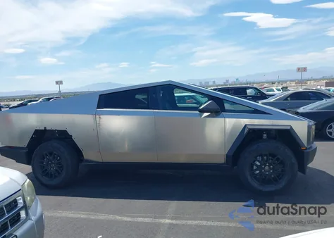 2025 Tesla Cybertruck All-Wheel Drive z USA, uszkodzony, nr VIN 7G2CEHED5SA062985